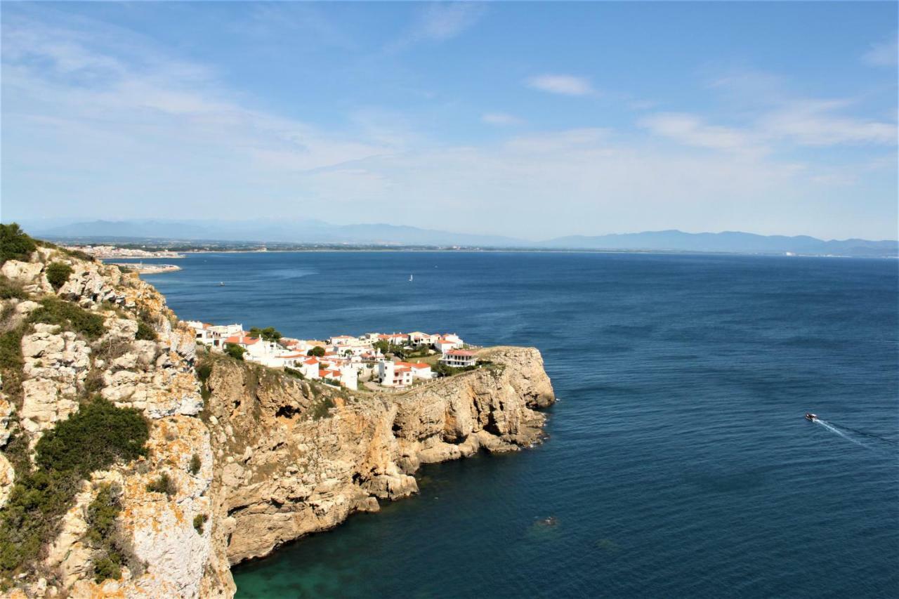 Lluna L' Escala Εξωτερικό φωτογραφία